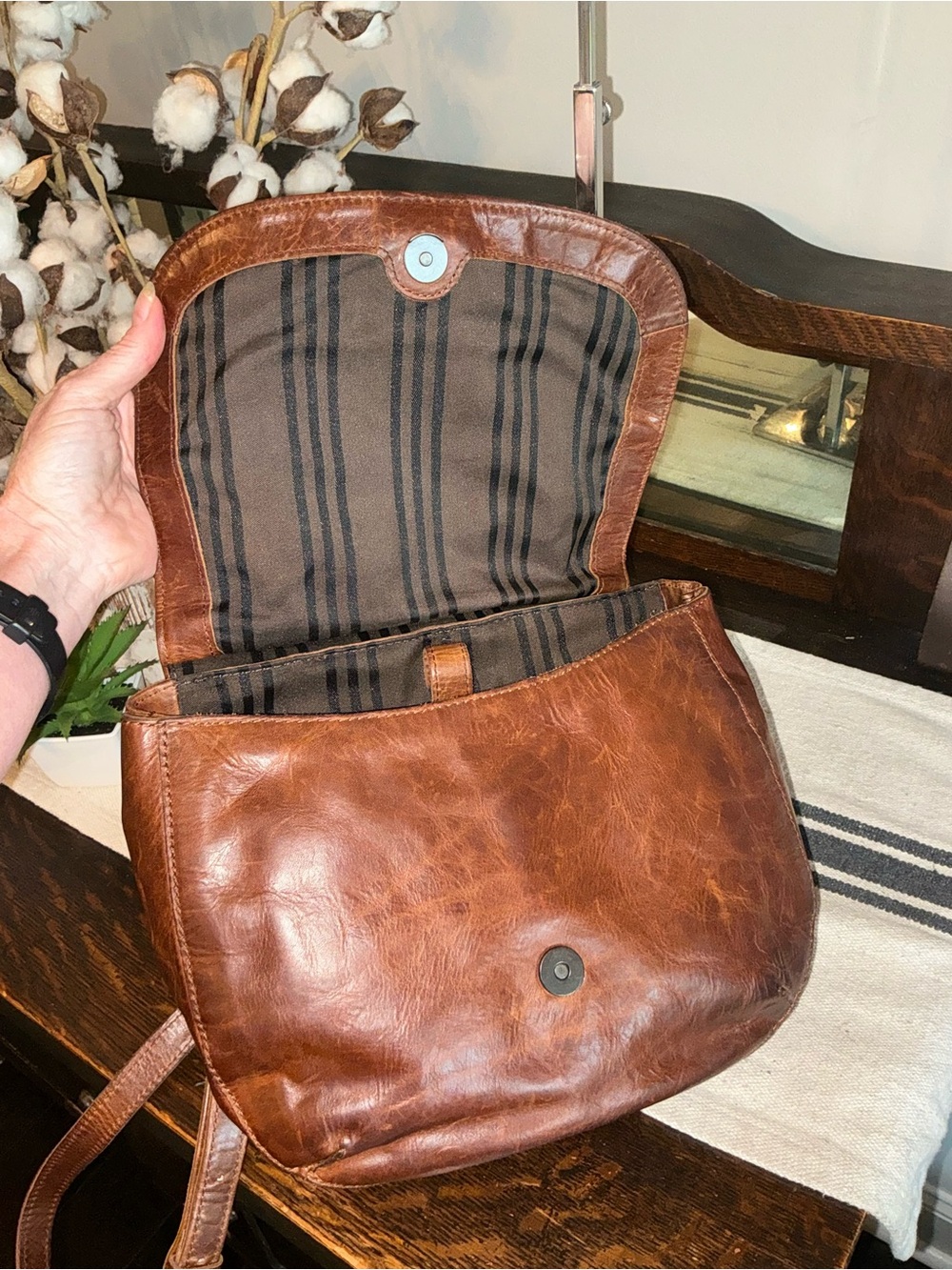 Frye Melissa Leather Saddle Bag Crossbody Shoulder Bag Cognac Brown Retail $378 - Picture 12 of 15